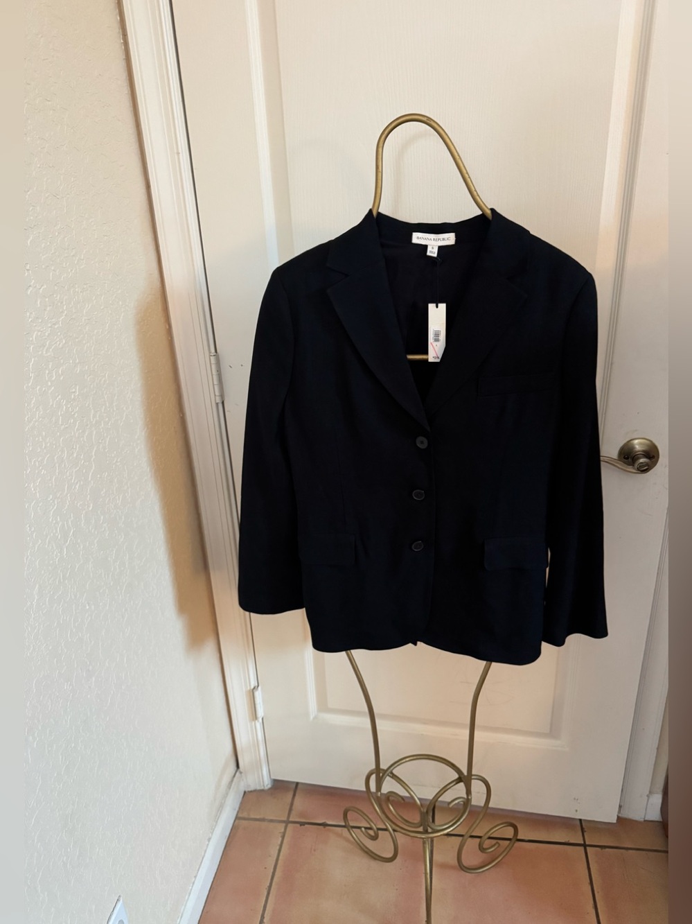 Banana Republic Black Women's Blazer - Three-Button Tailored Jacket